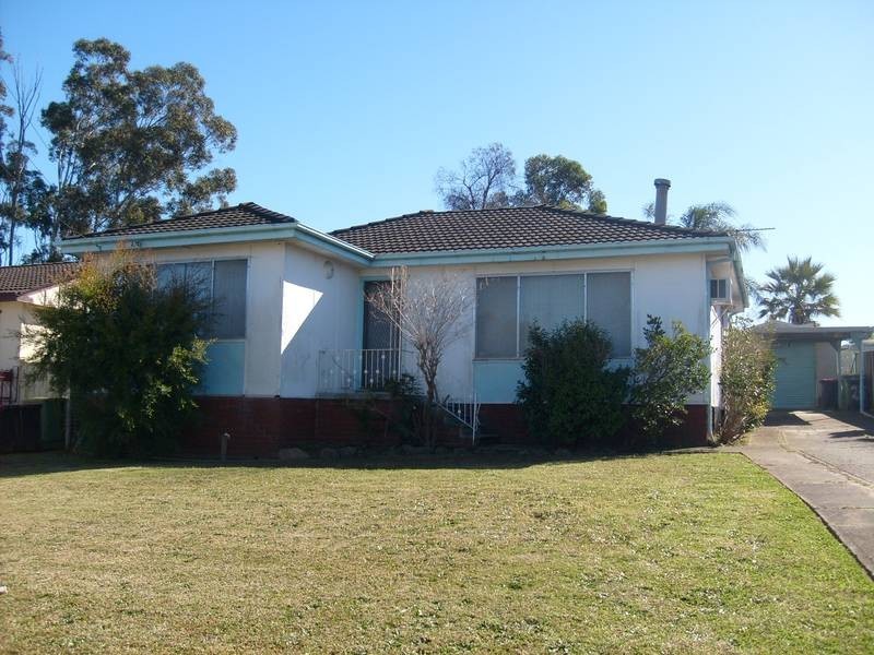 25 Carrington St, St Marys NSW 2760