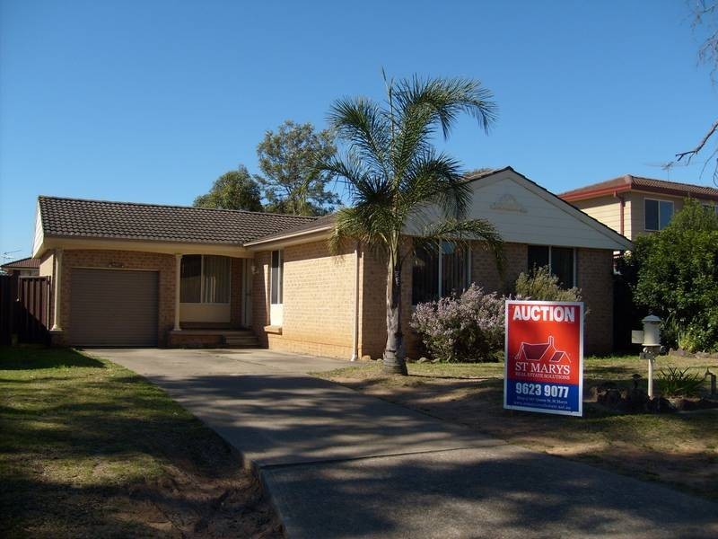 4 Morning Bird Close, St Clair NSW 2759