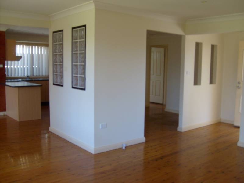 4 Morning Bird Close, St Clair NSW 2759