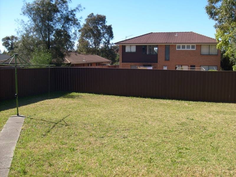 4 Morning Bird Close, St Clair NSW 2759