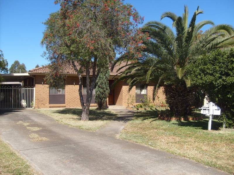 11 Lamming Pl, St Marys NSW 2760