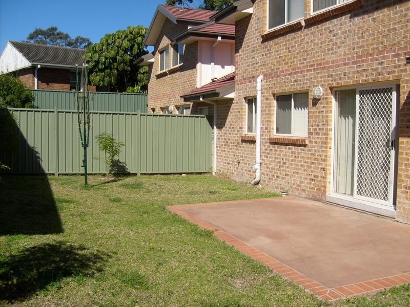 2/128 Aurora Drive, Tregear NSW 2770
