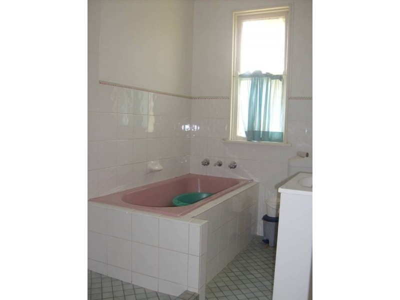 61 Oleander Rd, North St Marys NSW 2760