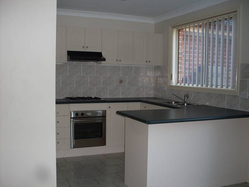 2/98 Cox Ave, Penrith NSW 2750