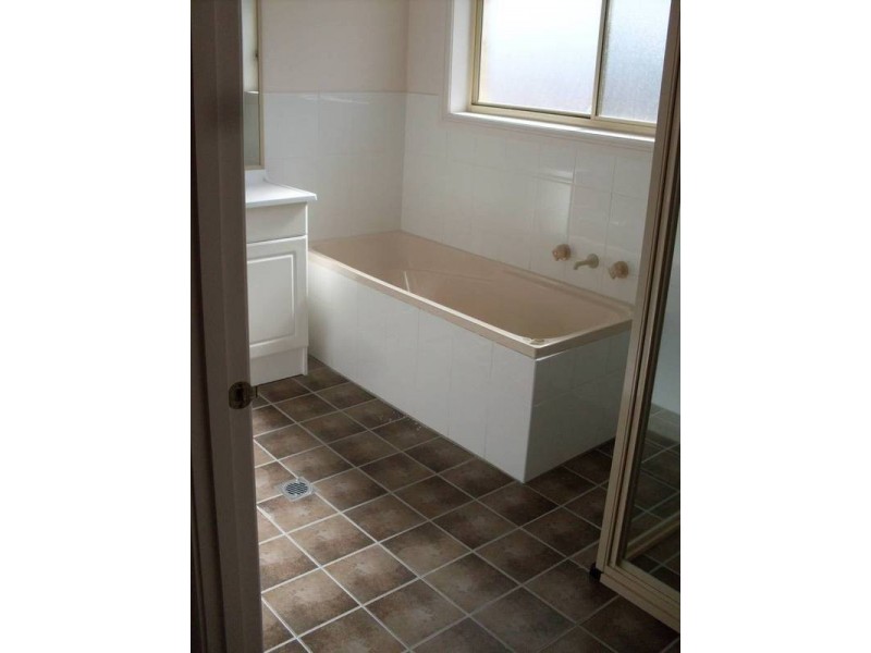 36 Kerstin Cres, Quakers Hill NSW 2763