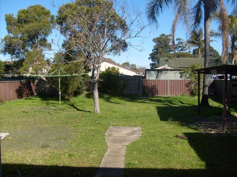 18 Warrego St, North St Marys NSW 2760