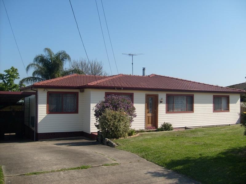 8 Gerring St, Colyton NSW 2760