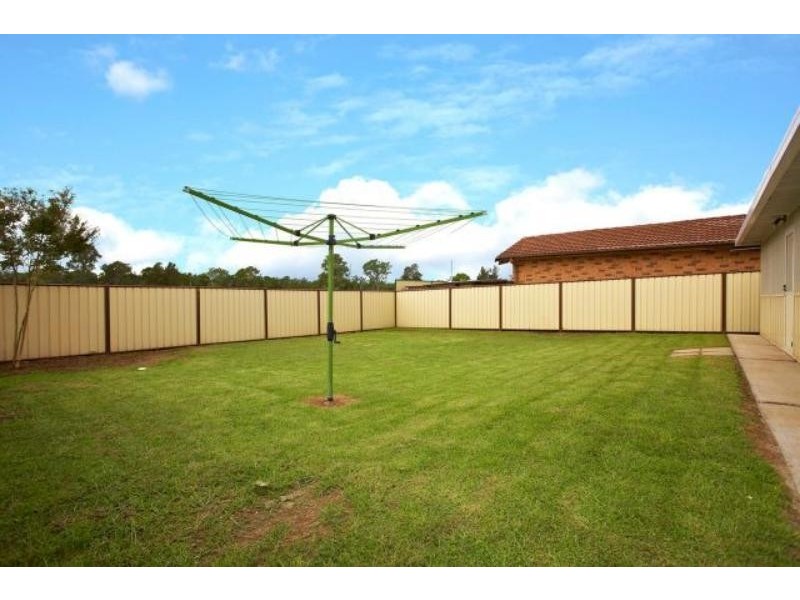 89 Colebee Cres, Hassall Grove NSW 2761