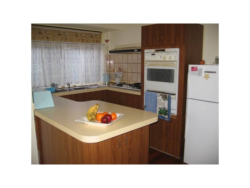 60 Coowarra Drive, St Clair NSW 2759