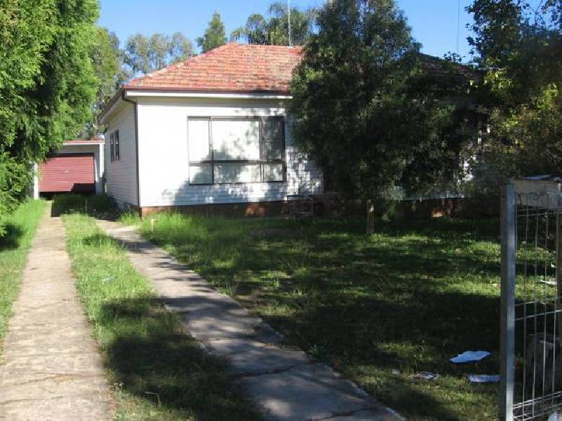 2 Braddon Street, Oxley Park NSW 2760