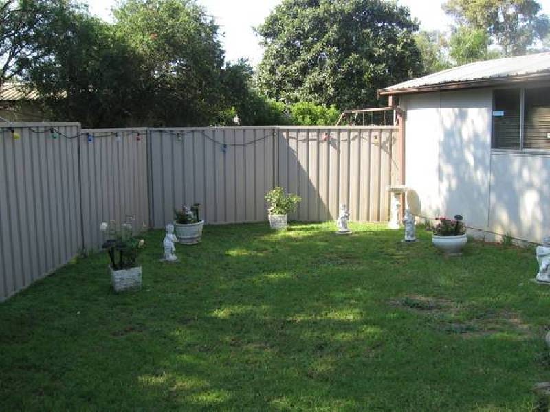 24 Houtman Ave, Willmot NSW 2770