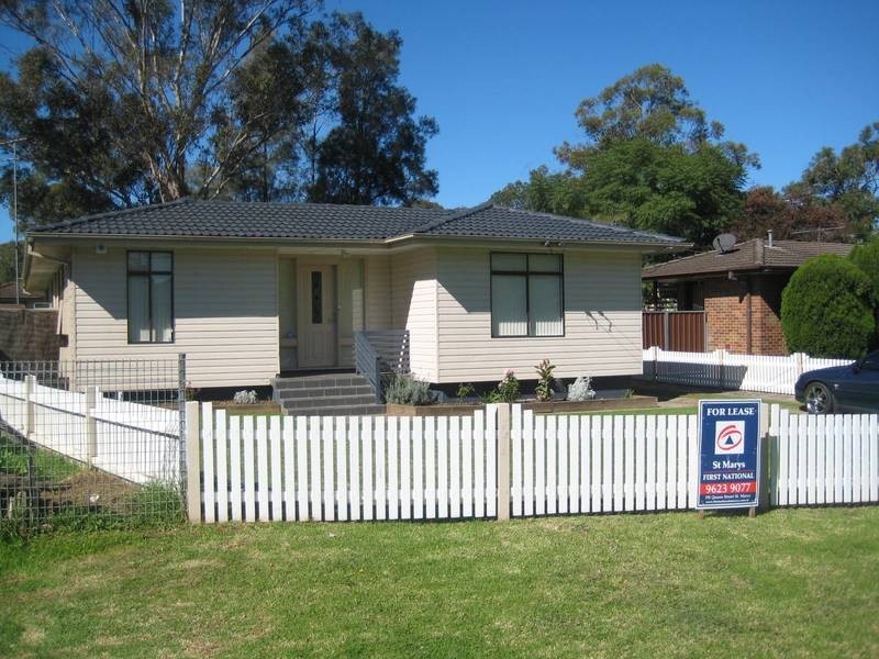 6 Banaro Ave, Whalan NSW 2770