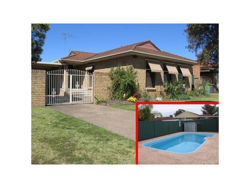 60 Coowarra Drive, St Clair NSW 2759