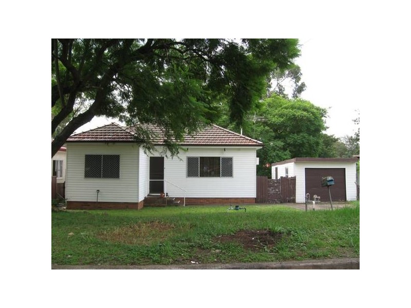 21 Moira Cres, St Marys NSW 2760