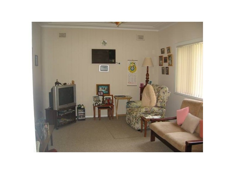 21 Moira Cres, St Marys NSW 2760