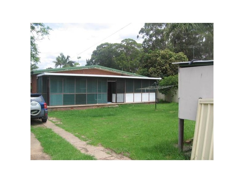 7 cleary close, Blackett NSW 2770