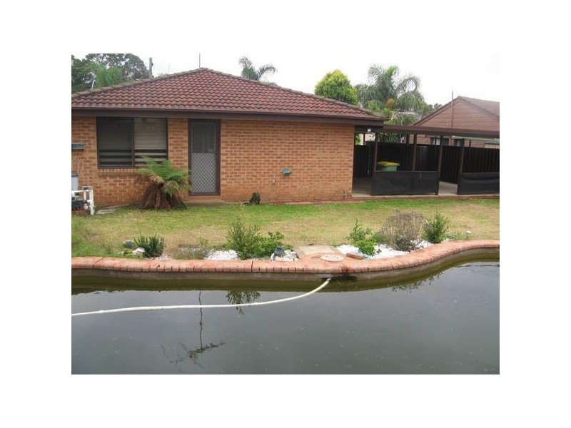 107 Explorers Way, St Clair NSW 2759