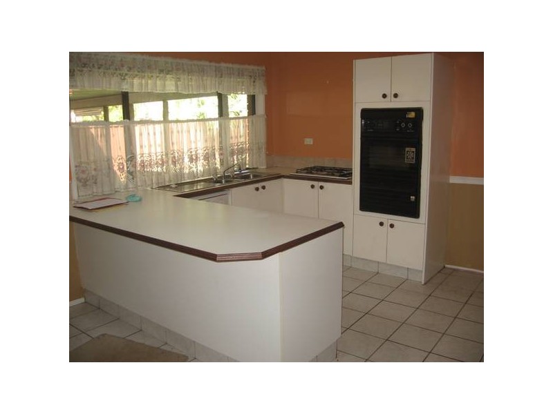 107 Explorers Way, St Clair NSW 2759