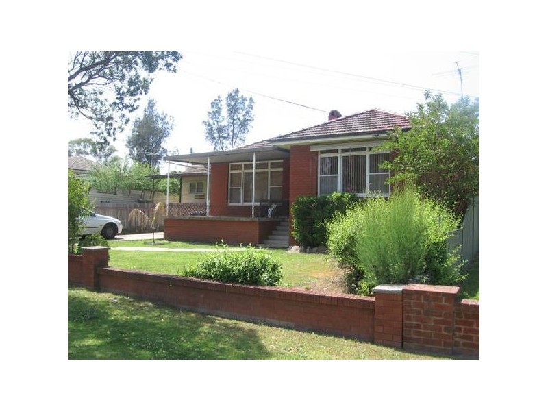 10 Monfarville Rd, St Marys NSW 2760