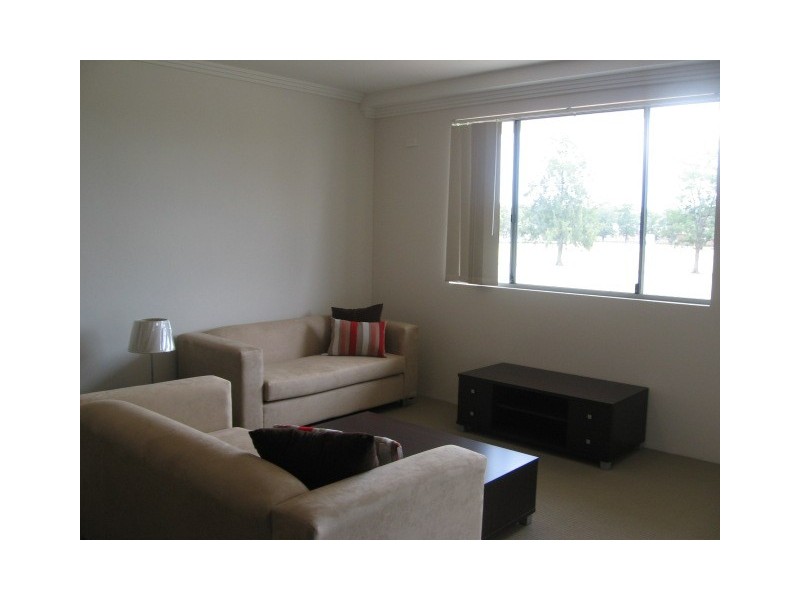 24/14-20 Parkes Ave, Werrington NSW 2747