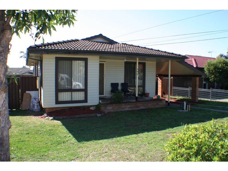 306 Luxford Road, Lethbridge Park NSW 2770