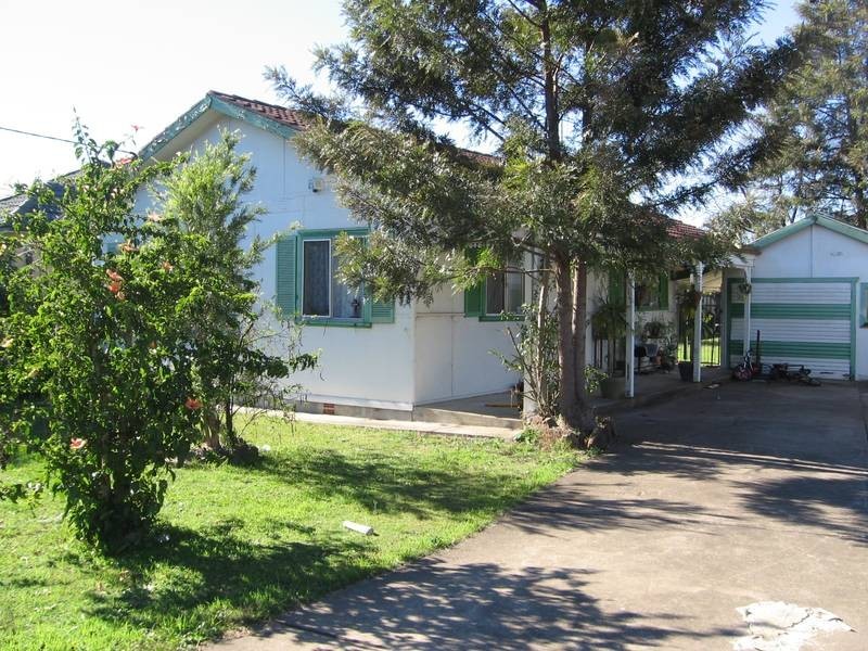 40 Bennett Road, Colyton NSW 2760