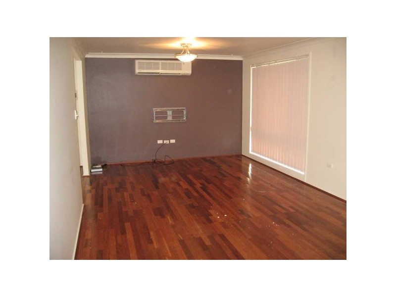 3 Noble Place, St Clair NSW 2759