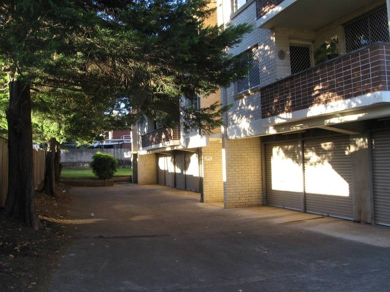 8/29 Santley Crescent, Kingswood NSW 2747