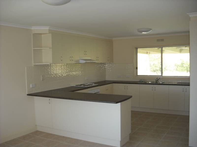 145 South Road, Loch VIC 3945