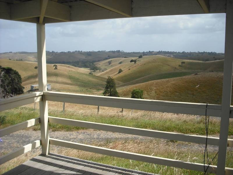 145 South Road, Loch VIC 3945