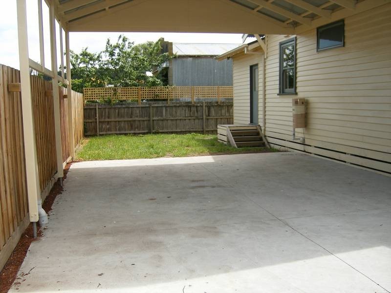 2/34_ Gardner Street, Koo Wee Rup VIC 3981