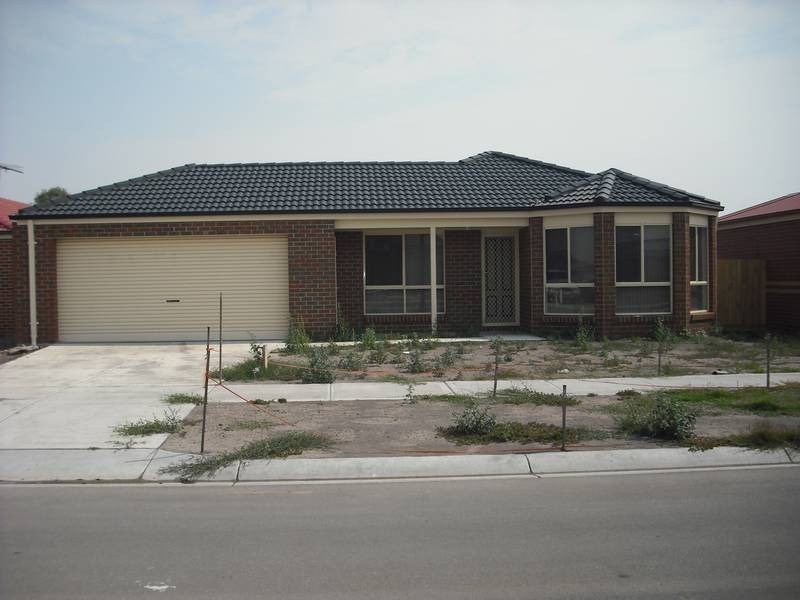 17 Bailey Boulevard, Koo Wee Rup VIC 3981