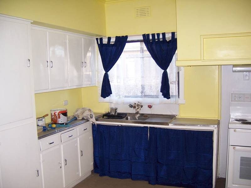 16_ Sybella Avenue, Koo Wee Rup VIC 3981