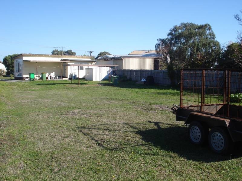 14 Henry, Koo Wee Rup VIC 3981