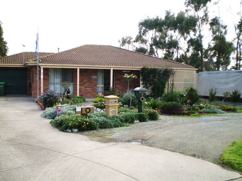 1/10 Tresize Court, Lang Lang VIC 3984