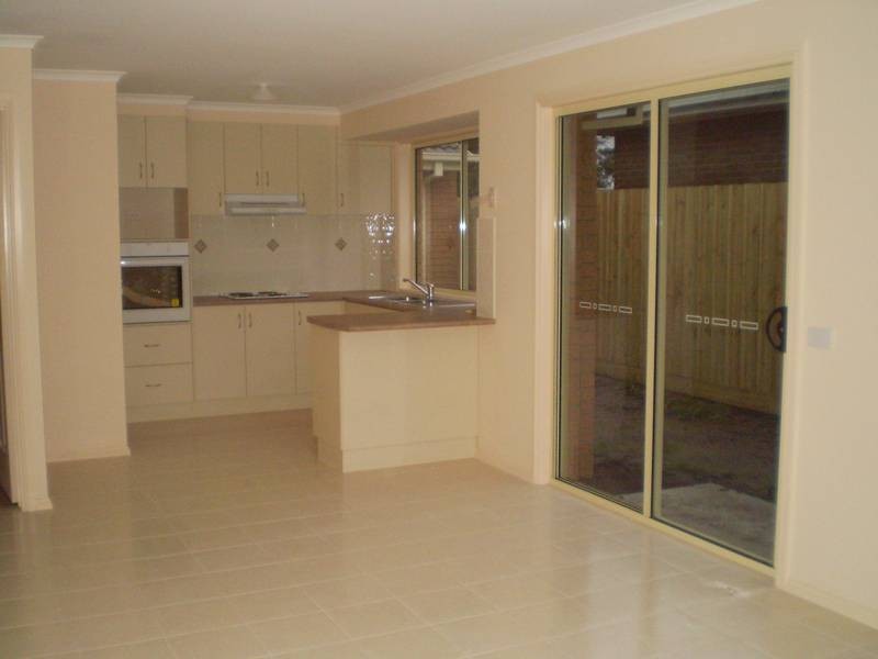 1/337 Rossiter Road, Koo Wee Rup VIC 3981