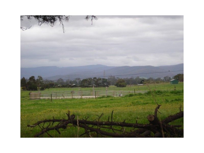125 Snowball Road, Longwarry VIC 3816