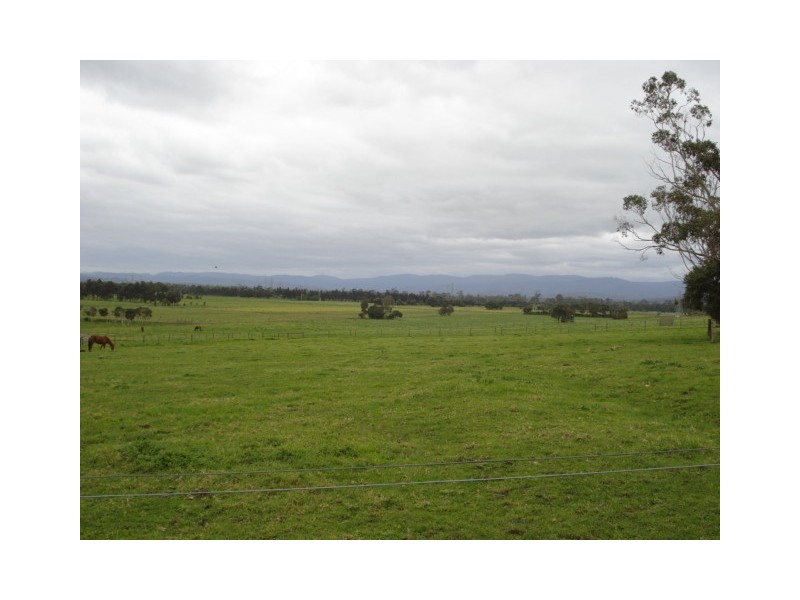 125 Snowball Road, Longwarry VIC 3816