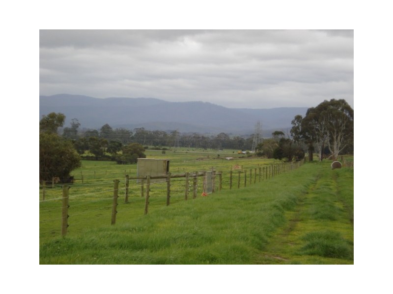 125 Snowball Road, Longwarry VIC 3816