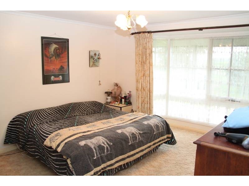 1230 KooWeeRup Longwarry Road, Catani VIC 3981