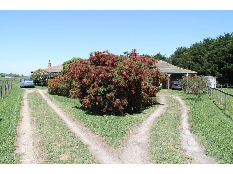 1230 KooWeeRup Longwarry Road, Catani VIC 3981