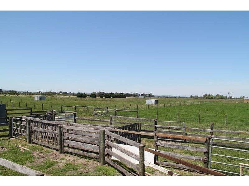 1230 KooWeeRup Longwarry Road, Catani VIC 3981