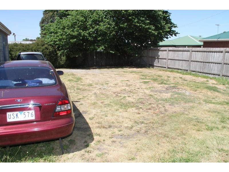 284-286 Rossiter Road, Koo Wee Rup VIC 3981