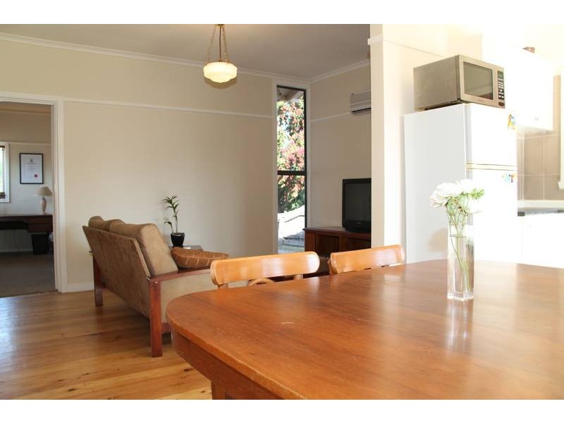 18 Sybella Avenue, Koo Wee Rup VIC 3981