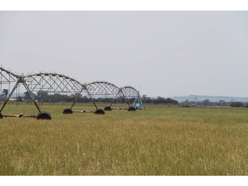 350 Bennett Road, Cora Lynn VIC 3814