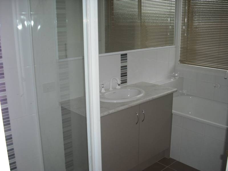 31 Bailey Boulevard, Koo Wee Rup VIC 3981