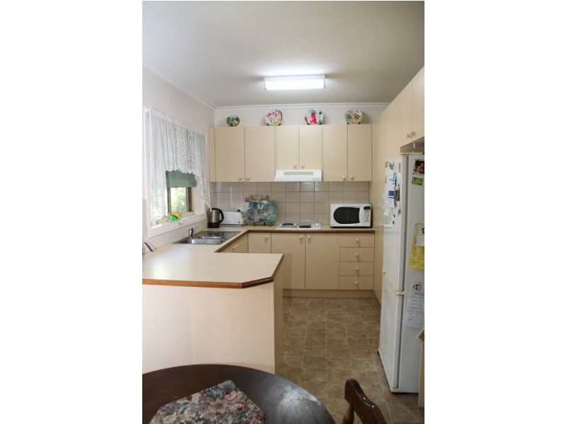 242 Rossiter Road, Koo Wee Rup VIC 3981