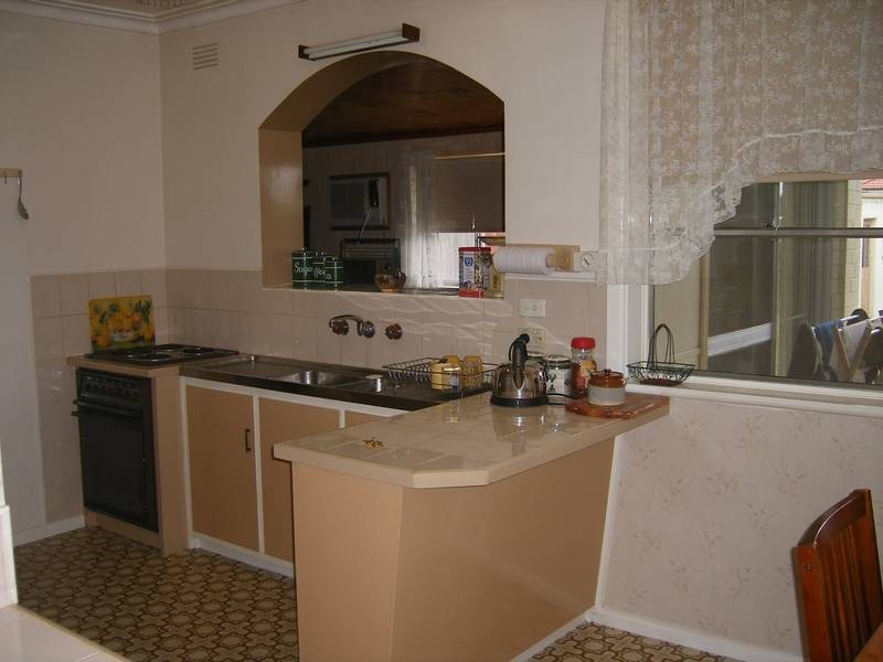 64 Henry Street, Koo Wee Rup VIC 3981