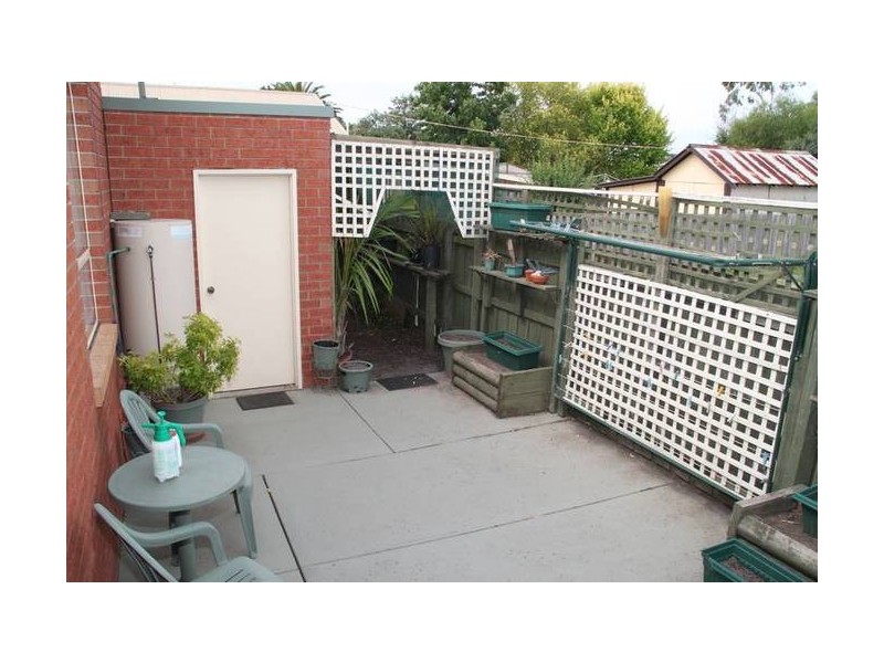 2A Charles Street, Koo Wee Rup VIC 3981