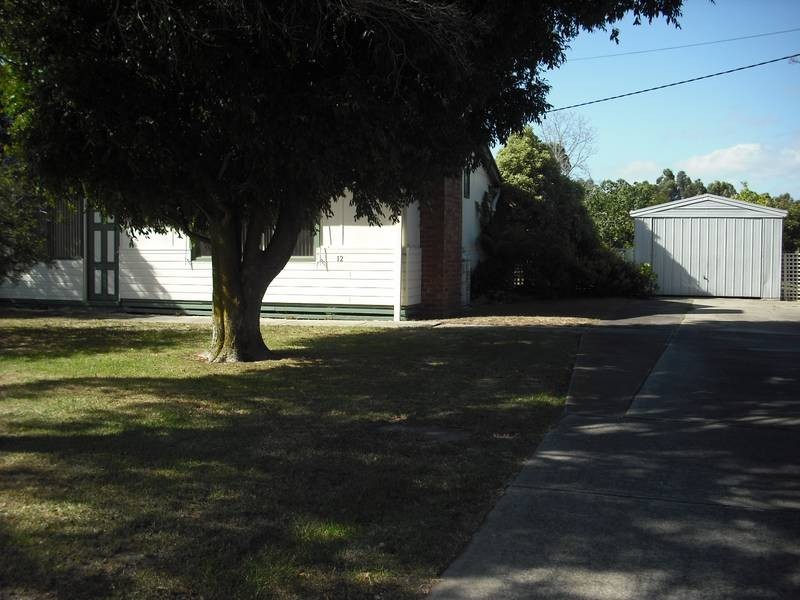 12 Station Street, Lang Lang VIC 3984